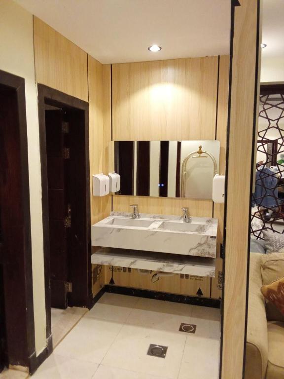 Address for Serviced Apartments Address for Serviced Apartments