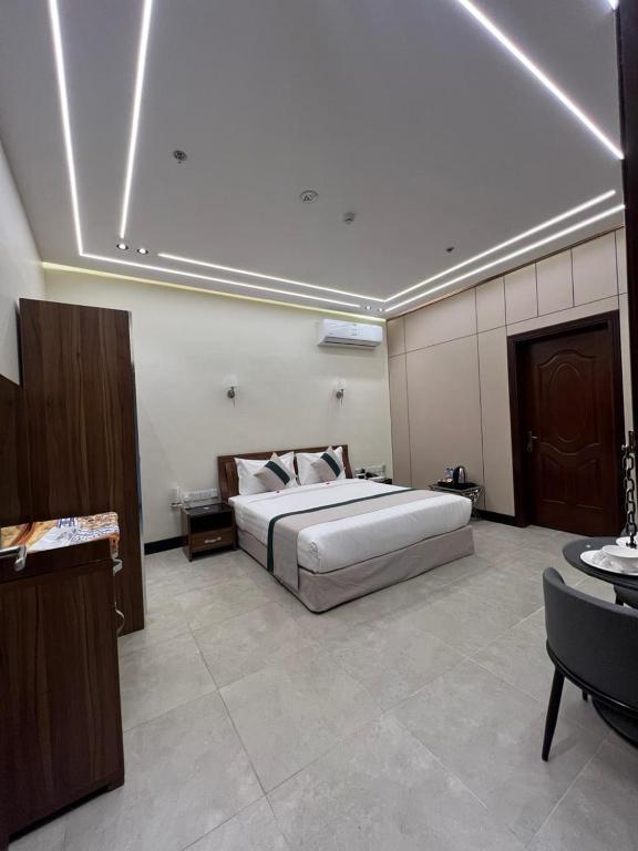 Al Dana Suites for Serviced Apartments